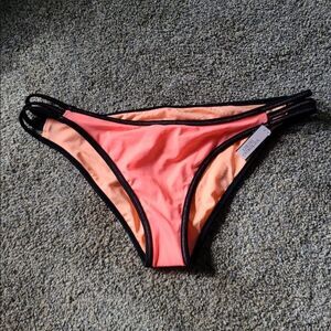 NWT Victoria secret swim‎ bottoms L